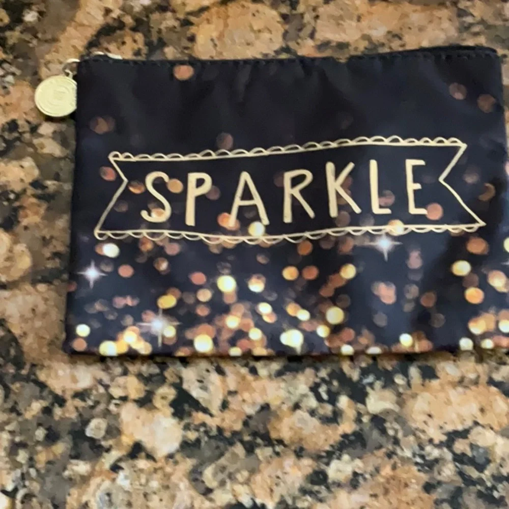 SPARKLE Bath & Body Works Small zippered bag. CUTE